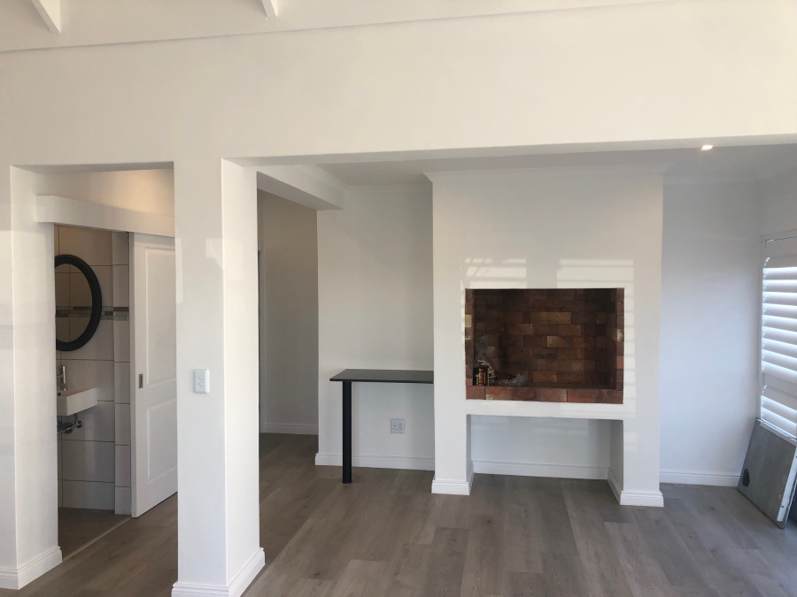 To Let 2 Bedroom Property for Rent in Middedorp Western Cape